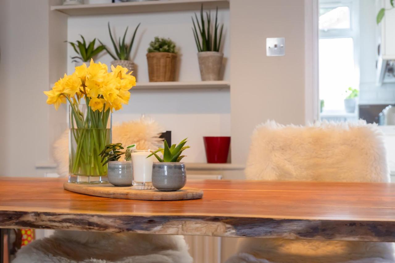 Hereford City - St Owens Terrace - Comfortable & Spacious Well Presented Three Storey House, Perfect For A Weekend Away & Exploring The City On Foot - Hosted By Rentmyhouse Dış mekan fotoğraf