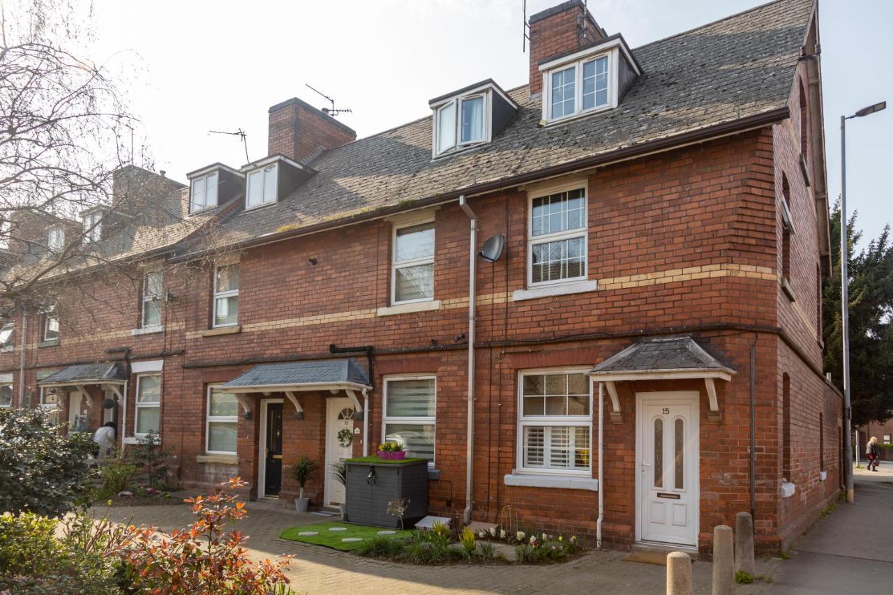 Hereford City - St Owens Terrace - Comfortable & Spacious Well Presented Three Storey House, Perfect For A Weekend Away & Exploring The City On Foot - Hosted By Rentmyhouse Dış mekan fotoğraf