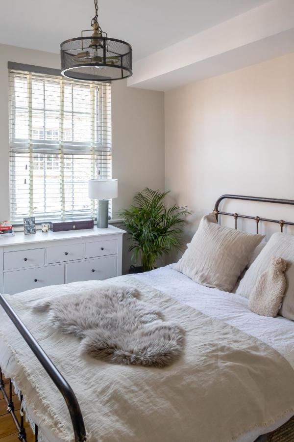 Hereford City - St Owens Terrace - Comfortable & Spacious Well Presented Three Storey House, Perfect For A Weekend Away & Exploring The City On Foot - Hosted By Rentmyhouse Dış mekan fotoğraf